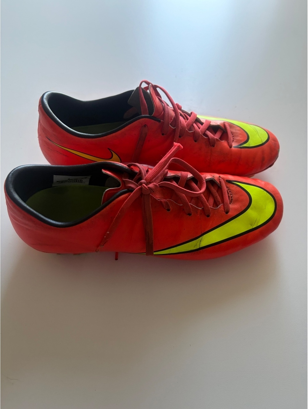 Nike Mercurial victory VFG Soccer orange and Yellow Size 9